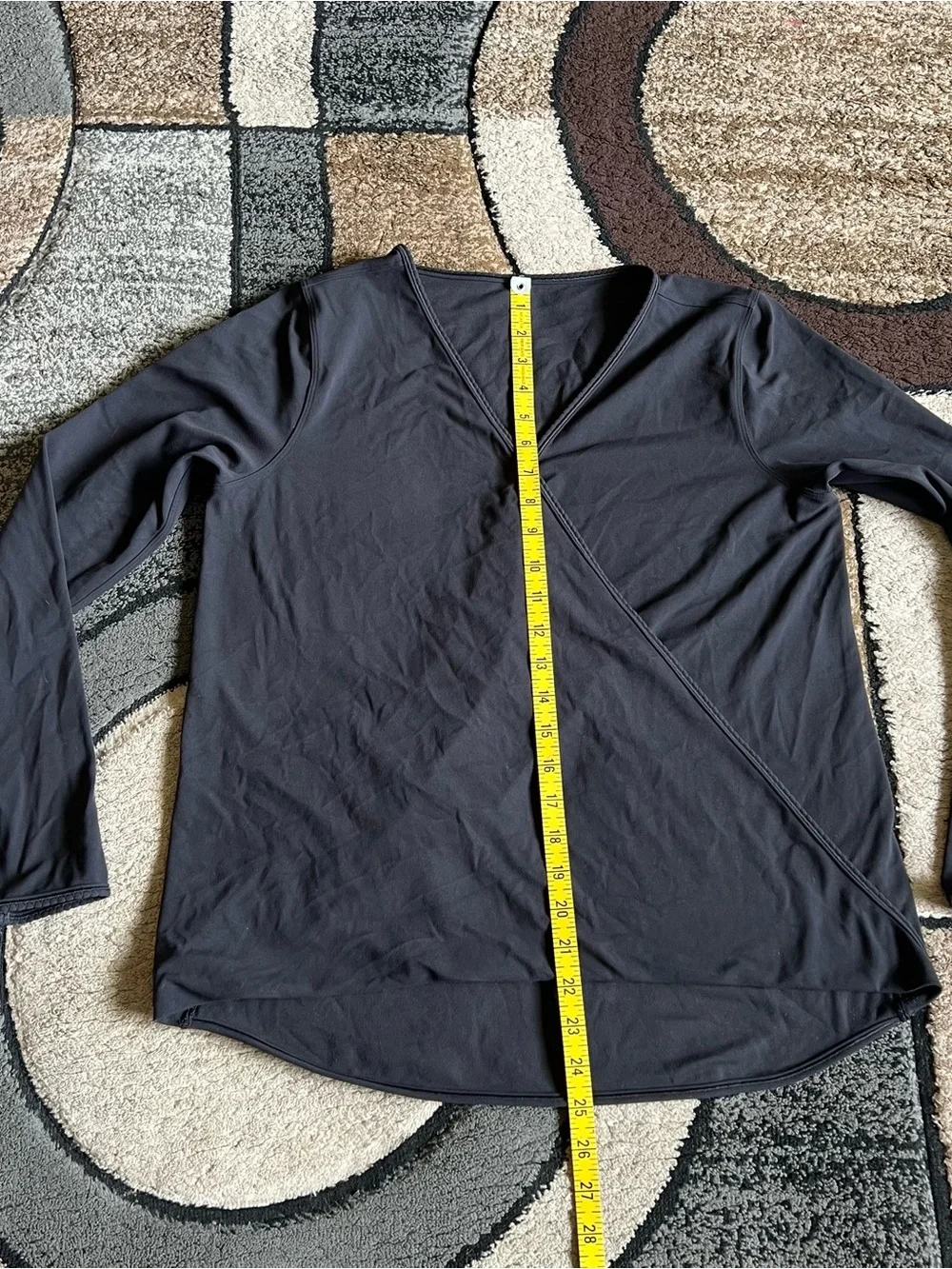 Women’s Lululemon Full Freedom Long Sleeve Shirt Size Large - Picture 9 of 9